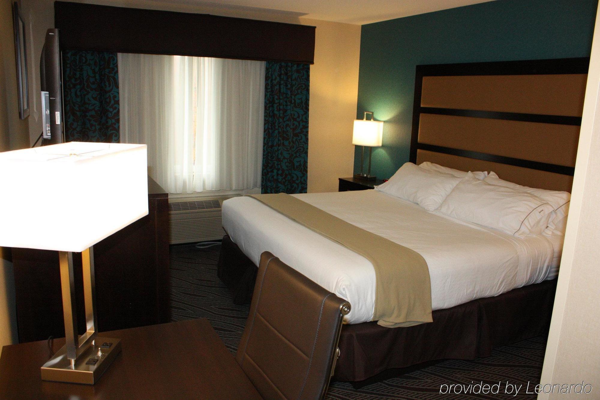 Holiday Inn Express - Ludlow - Chicopee Area By Ihg Ngoại thất bức ảnh
